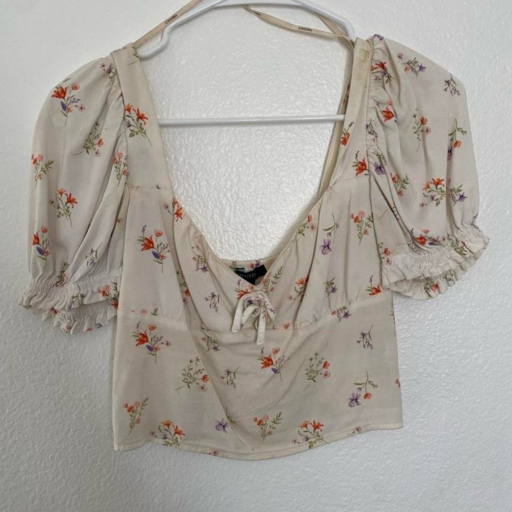 Forever 21 Cream Floral Puff Sleeve Blouse